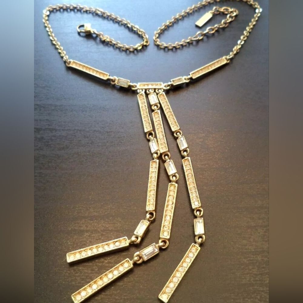 STUNNING VINTAGE ESTATE SIGNED TRIFARI GOLD TONE RHINESTONE 18" NECKLACE
